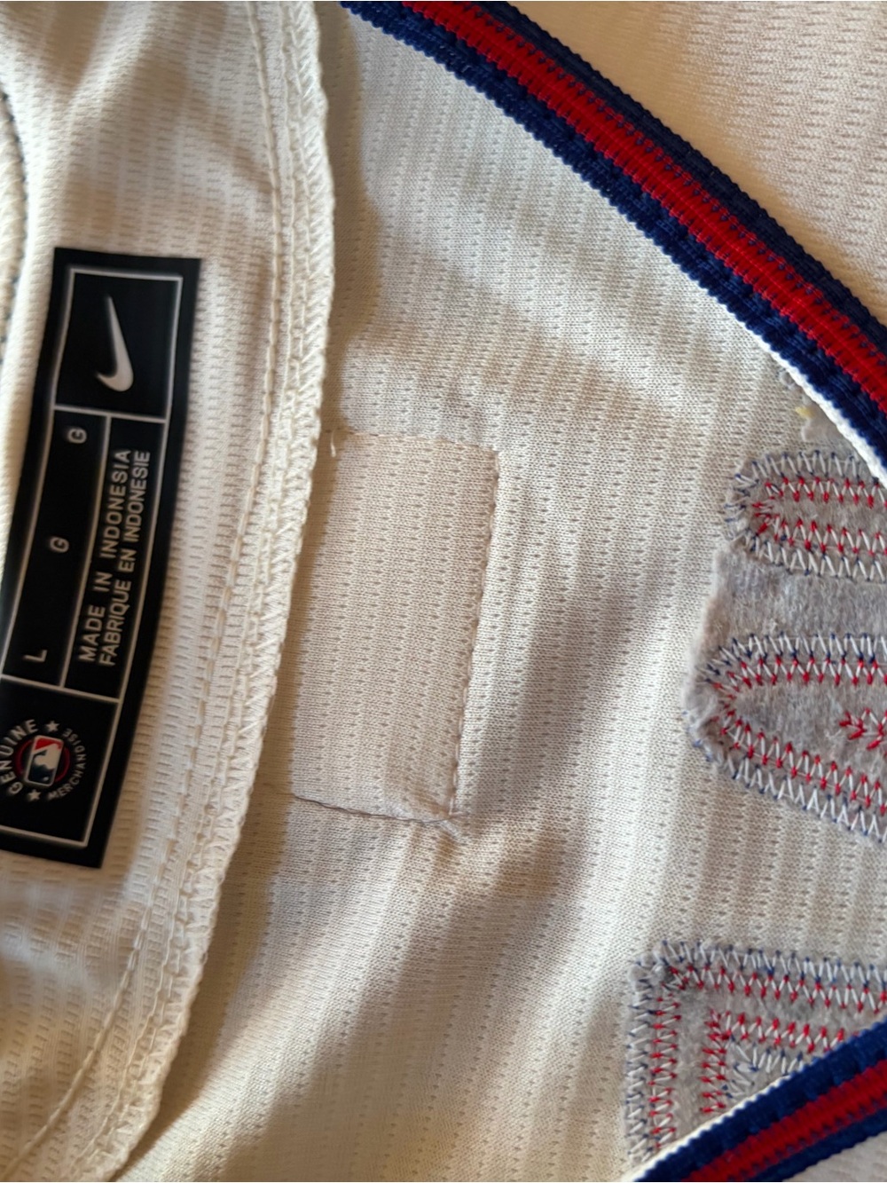 Nike Cream Schwarber Phillies - Picture 3 of 4